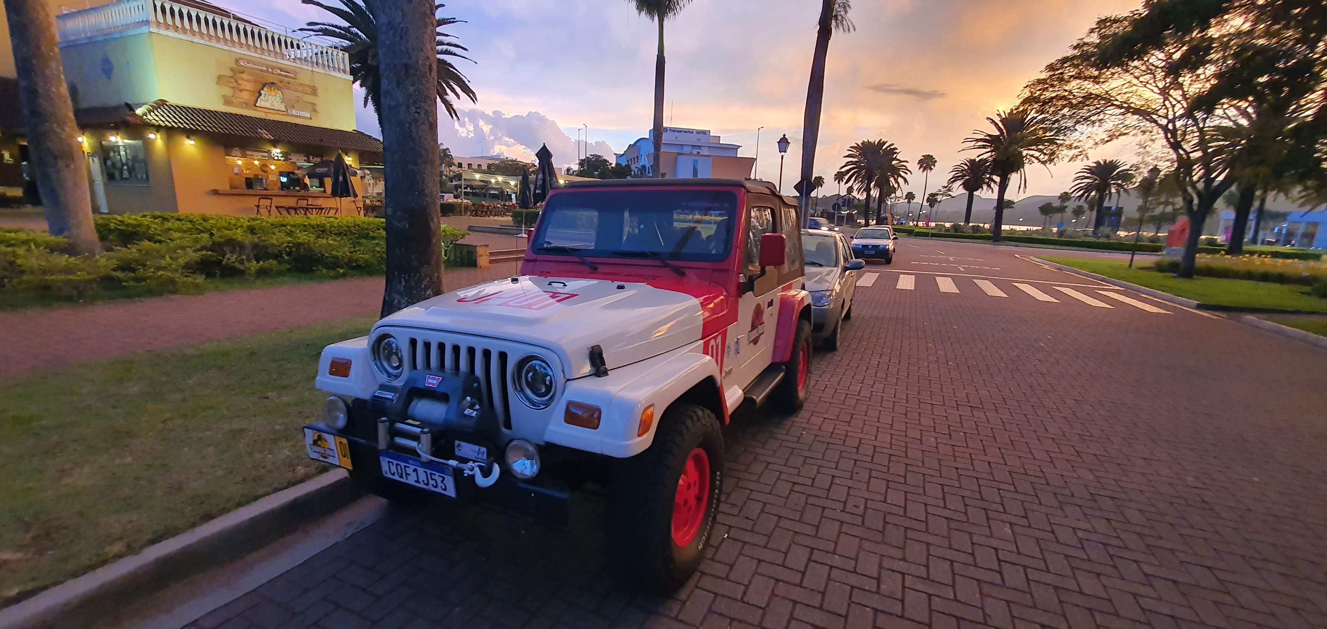 JP01 ao pôr do sol na orla